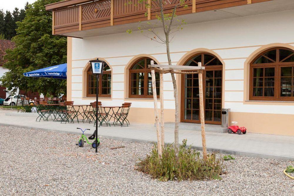 Hotel Strasshof Pfaffenhofen an der Ilm Exterior foto